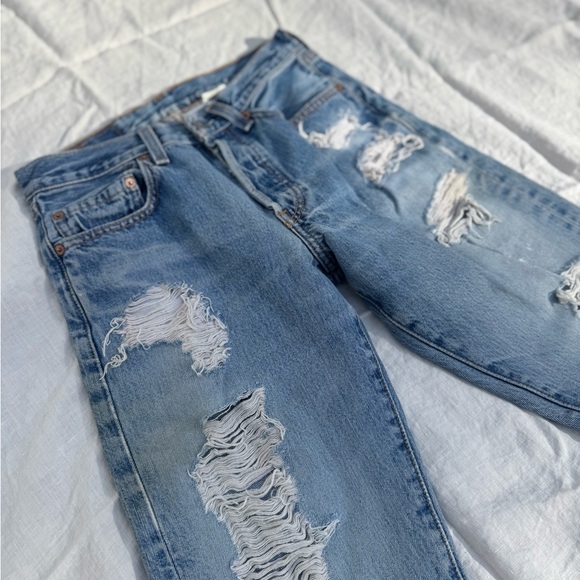 Levi’s 501 hand distressed jeans denim straight leg women’s ripped 27 26 small - Picture 3 of 10